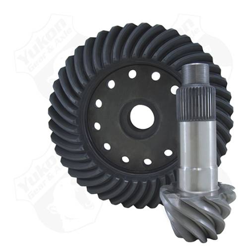 Yukon Gear And Axle - High performance Yukon replacement ring & pinion gear set for Dana S135 in a 5.38 ratio.