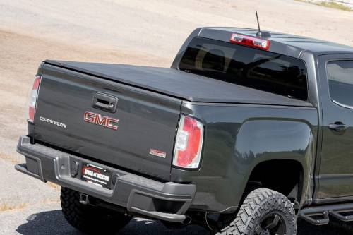 Rough Country - Rough Country Bed Cover - Tri Fold - Soft - 5'3" Bed - Chevy/GMC Canyon/Colorado (15-23) - 41215500