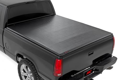 Rough Country - Rough Country Soft Roll Up Bed Cover - 6'7" Bed - Chevy/GMC 1500 Truck 2WD/4WD (88-07) - 42288650