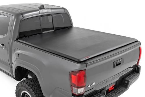 Rough Country - Rough Country Soft Roll Up Bed Cover - 5' Bed - Toyota Tacoma 2WD/4WD (2016-2023) - 42716501