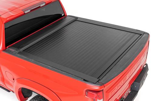 Rough Country - Rough Country Retractable Bed Cover - 5'7" Bed - Chevy/GMC 1500 (19-24) - 46120581A