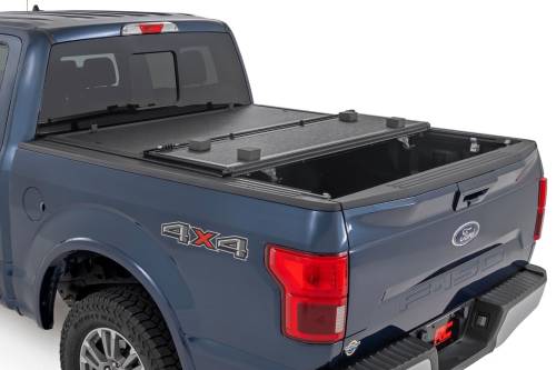 Rough Country - Rough Country Hard Low Profile Bed Cover - 5'7" Bed - Ford F-150 (15-20)/Raptor (17-20) - 47220550B