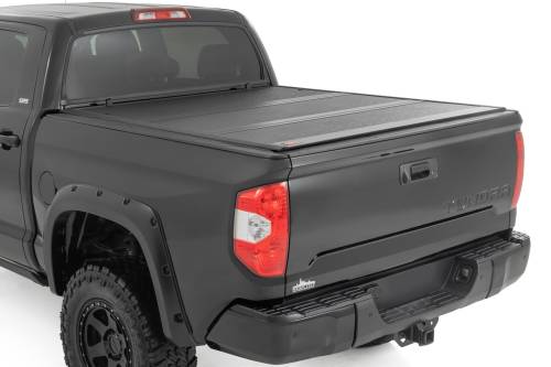 Rough Country - Rough Country Hard Low Profile Bed Cover 5'7" Bed Toyota Tundra 2WD/4WD (2007-2021) - 47414550B