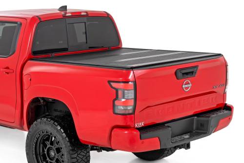 Rough Country - Rough Country Hard Low Profile Bed Cover 5' Bed w/Cargo Mgmt Nissan Frontier (22-24) - 47520551B