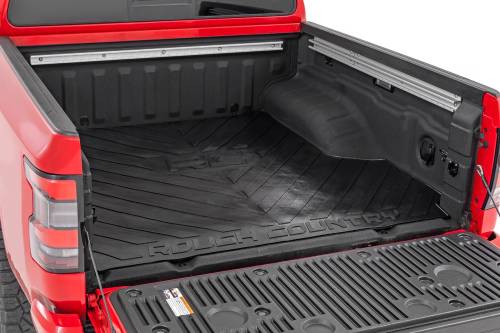 Rough Country - Rough Country Bed Mat - 5' Bed - RC Logo - Nissan Frontier 2WD/4WD (2005-2024) - RCM525