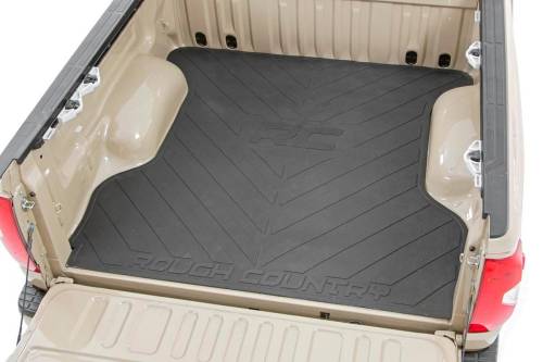 Rough Country - Rough Country Bed Mat - 5.5" Bed - RC Logo - Toyota Tundra 2WD/4WD (2007-2021) - RCM681