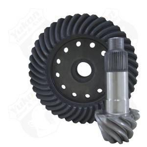 High performance Yukon replacement ring & pinion gear set for Dana S135 in a 5.38 ratio.
