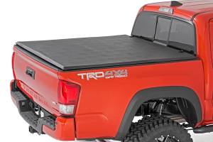 Rough Country - Rough Country Bed Cover - Tri Fold - Soft - 5' Bed - Dbl Cab - Toyota Tacoma (16-23) - 41716501 - Image 3