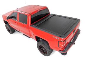 Rough Country - Rough Country Retractable Bed Cover - 5'7" Bed - Chevy/GMC 1500 (04-18) - 46119552A - Image 3