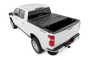 Rough Country - Rough Country Hard Low Profile Bed Cover - 5'9" Bed - Rail Caps - Chevy/GMC 1500/2500HD/3500HD (14-19) - 47119551B - Image 4