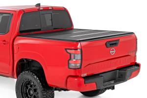 Rough Country Hard Low Profile Bed Cover 5' Bed w/Cargo Mgmt Nissan Frontier (22-24) - 47520551B