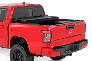 Rough Country - Rough Country Hard Low Profile Bed Cover 5' Bed w/Cargo Mgmt Nissan Frontier (22-24) - 47520551B - Image 2