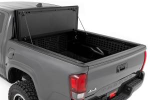 Rough Country - Rough Country Hard Tri-Fold Flip Up Bed Cover - 5&#039 Bed - Toyota Tacoma 2WD/4WD (16-23) - 49420500 - Image 2