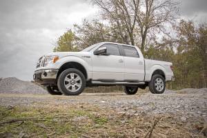 Rough Country - Rough Country 2 Inch Leveling Kit - Red - Ford F-150 2WD/4WD (2009-2013) - 568RED - Image 2